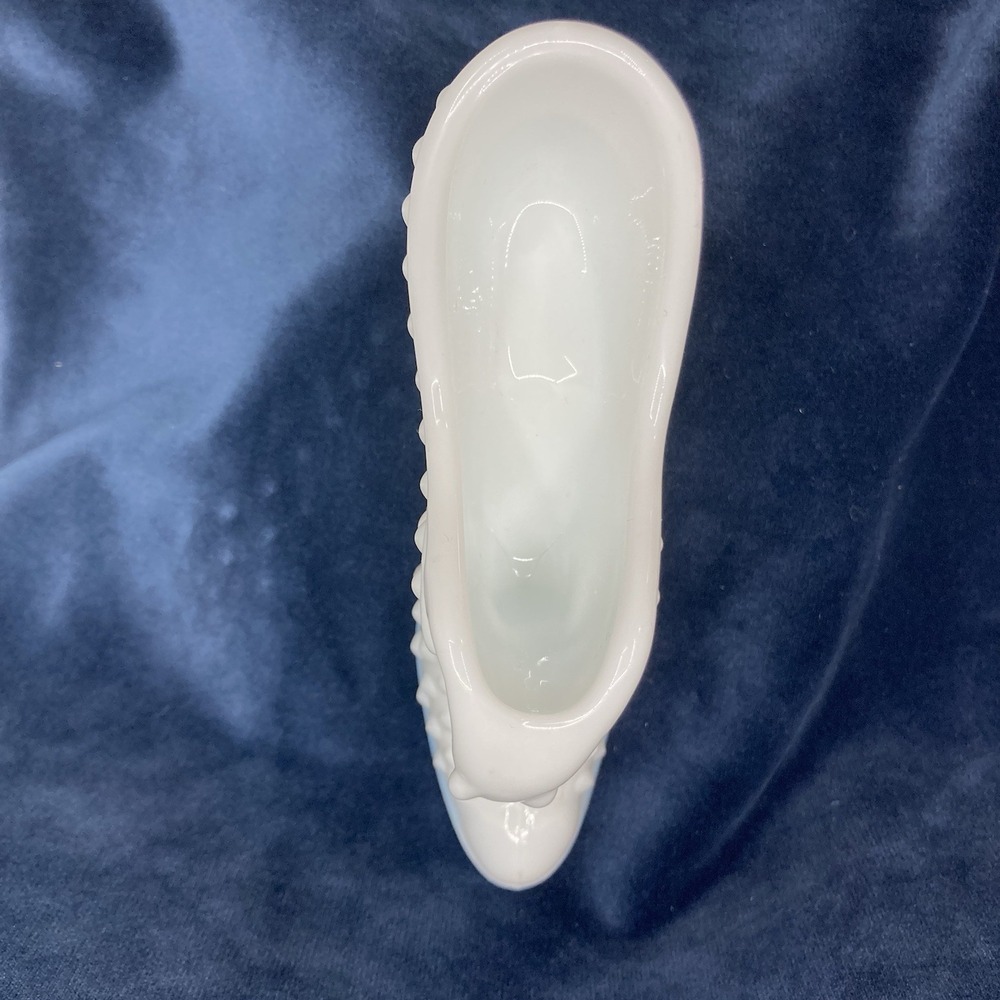 Vintage Fenton Milk Glass Hobnail Cat Head High Heel Shoe Slipper - Picture 6 of 7